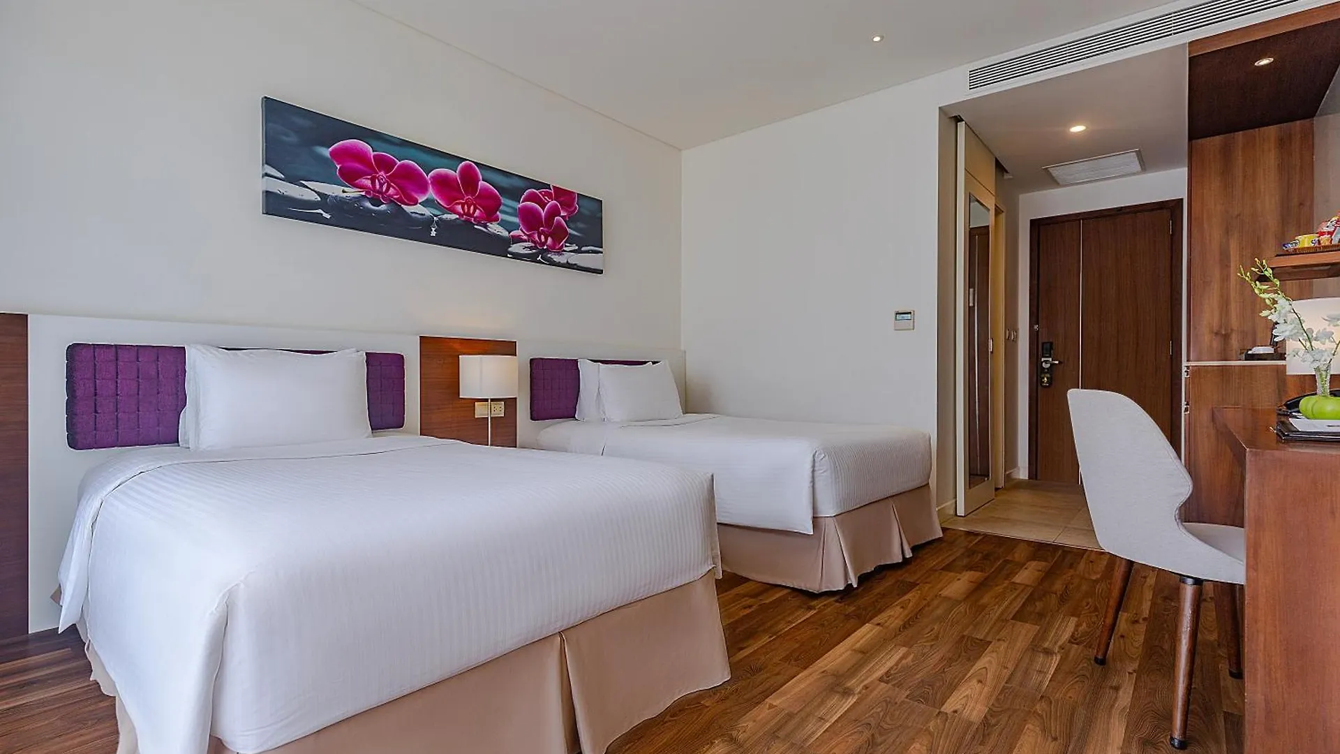 Vanda Hotel Đà Nẵng 4*,