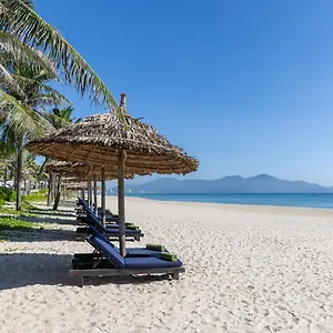 美丽亚岘港海滩度假村 度假村